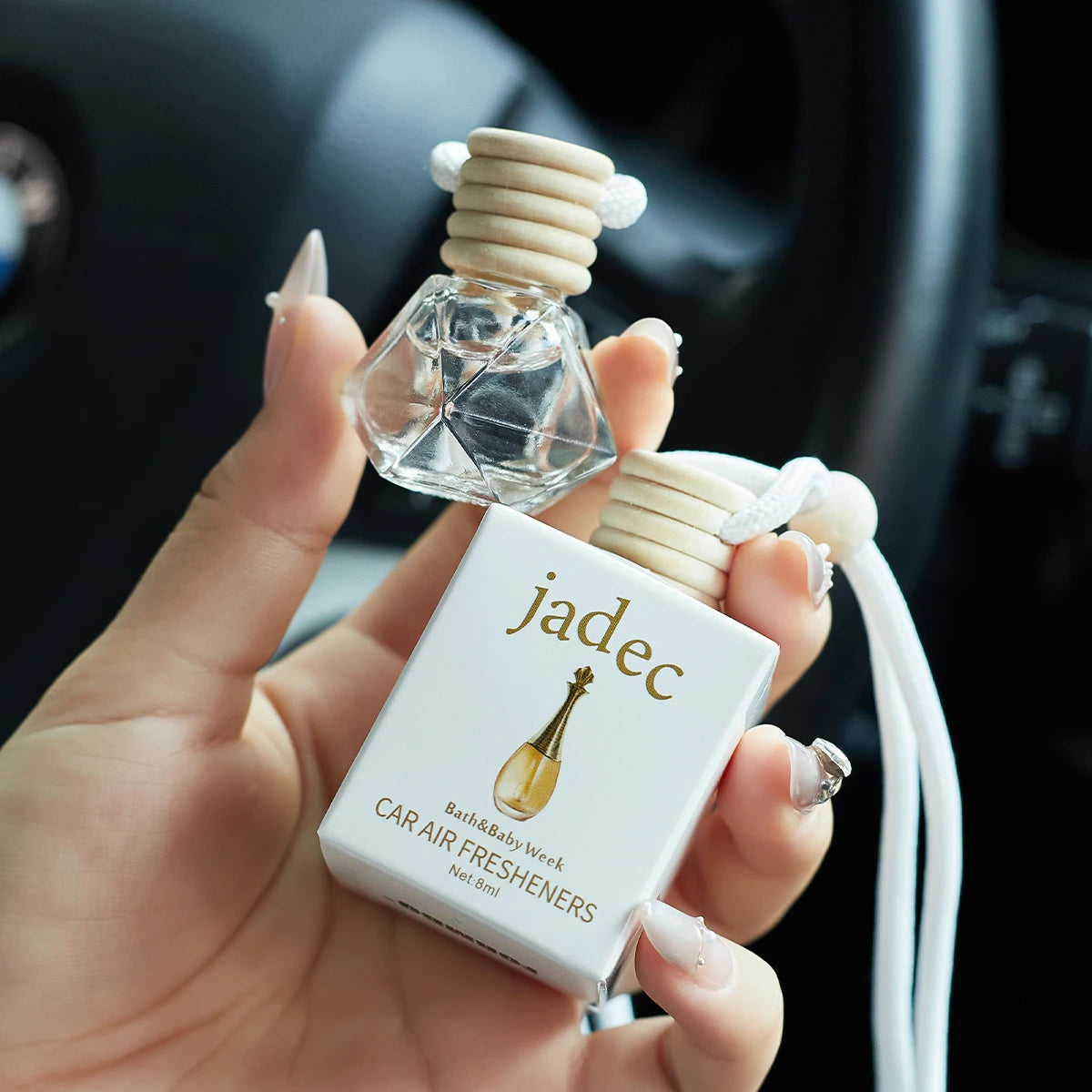 Perfume Car perfume, a car fragrance used for car interior
